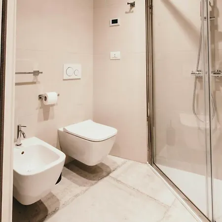 Meda - Lakeside Leisure & Business Apartment Cissano