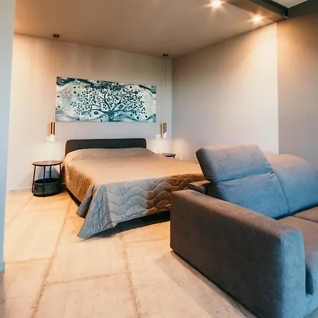 Apartment Meda - Lakeside Leisure & Business *