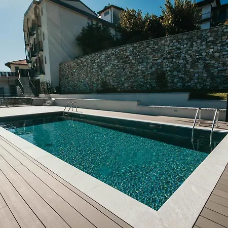 Meda - Lakeside Leisure & Business Apartment *