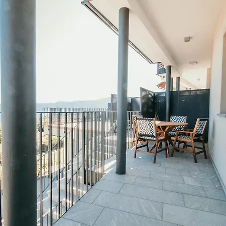 Apartment Meda - Lakeside Leisure & Business *